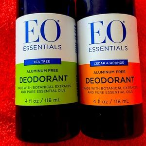 EO Essentials spray deodorant (Two scents)